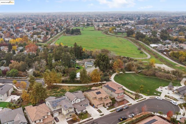 716 Cabada Dr, Brentwood, CA 94513