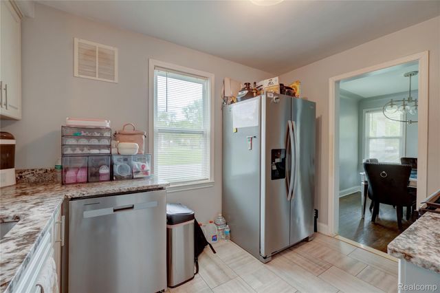 16661 Five Points Street, Redford Charter Township, MI 48240