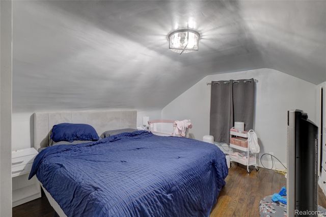 16661 Five Points Street, Redford Charter Township, MI 48240