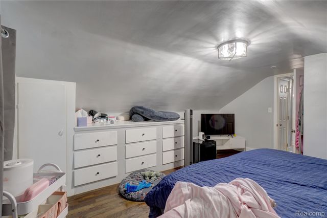 16661 Five Points Street, Redford Charter Township, MI 48240