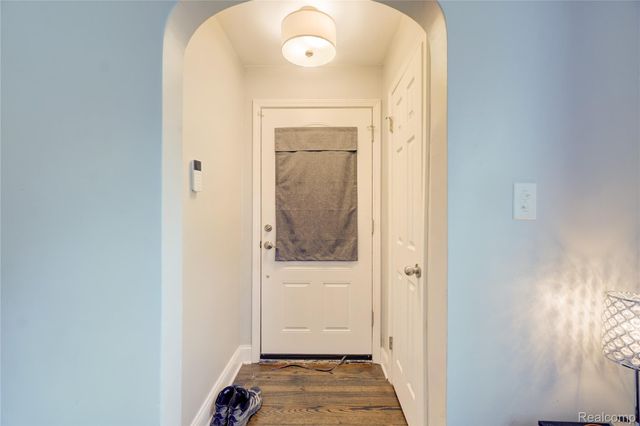 16661 Five Points Street, Redford Charter Township, MI 48240