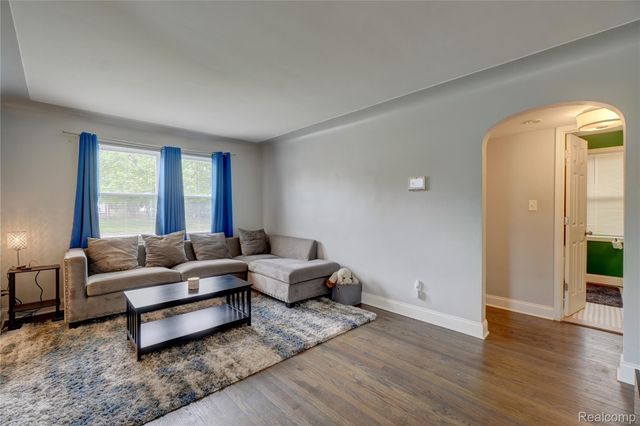 16661 Five Points Street, Redford Charter Township, MI 48240