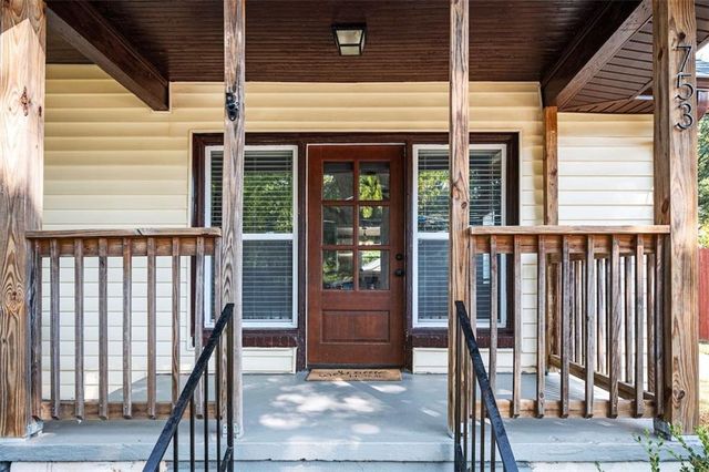 753 Taylor SE Drive, Smyrna, GA 30080