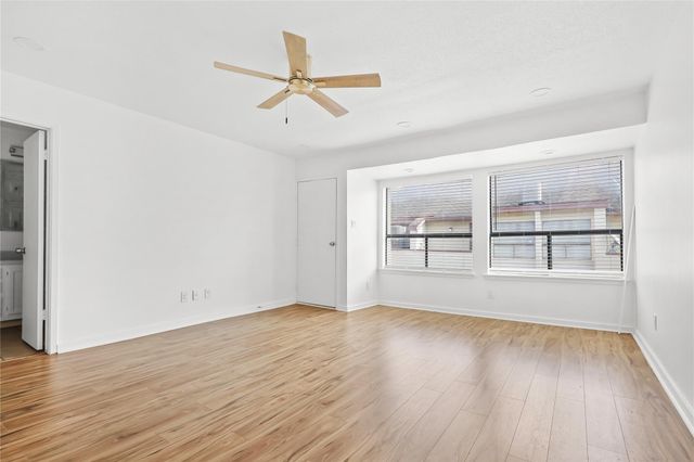 2409 Bering Drive 4, Houston, TX 77057