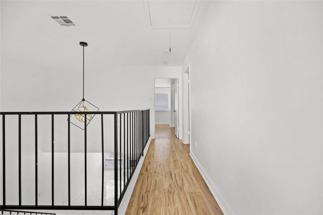 2409 Bering Drive 4, Houston, TX 77057