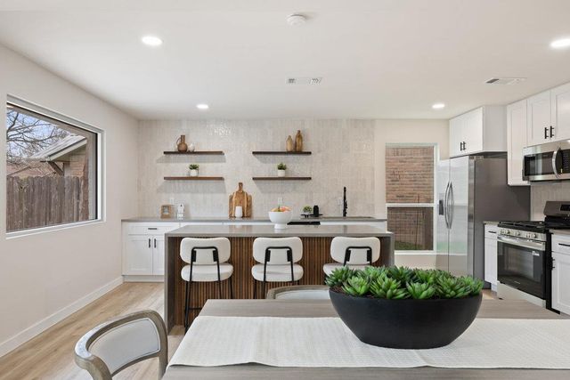 6106 Bridlington CIR, Austin, TX 78745