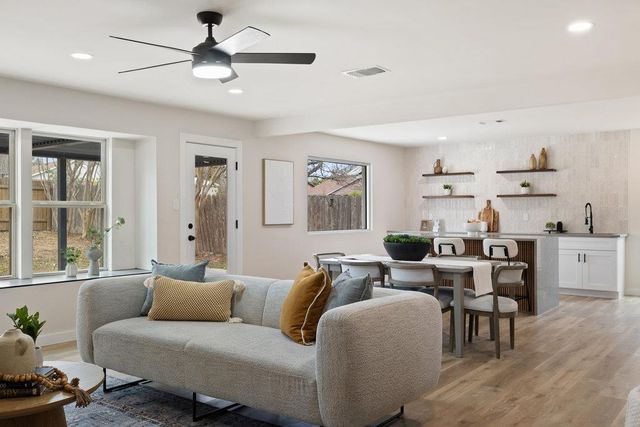 6106 Bridlington CIR, Austin, TX 78745