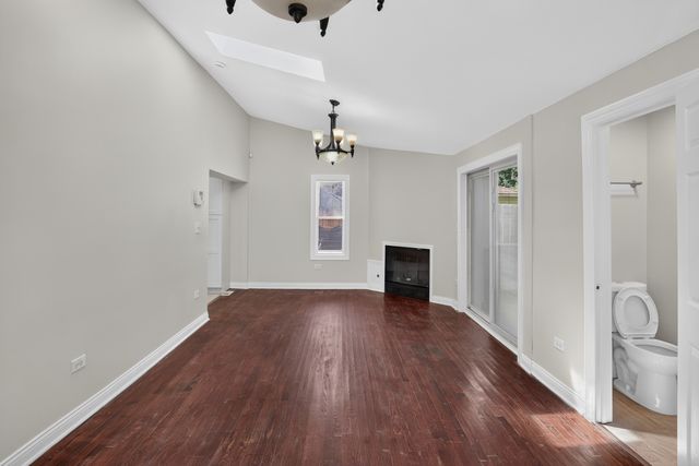9722 S Merrion Avenue, Chicago, IL 60617