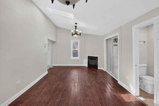 9722 S Merrion Avenue, Chicago, IL 60617