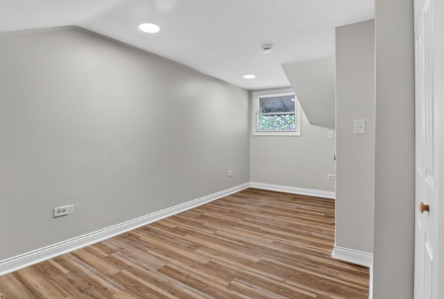 9722 S Merrion Avenue, Chicago, IL 60617