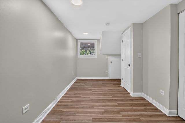 9722 S Merrion Avenue, Chicago, IL 60617