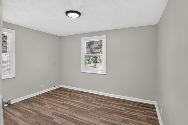 9722 S Merrion Avenue, Chicago, IL 60617