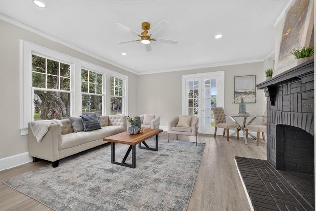 1201 OAKHILL STREET, Lakeland, FL 33815