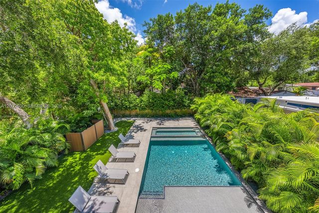 260 NW 47th St, Miami, FL 33127