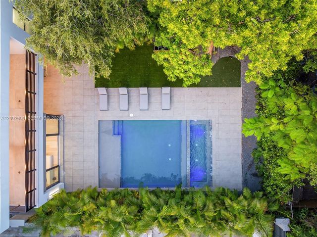 260 NW 47th St, Miami, FL 33127