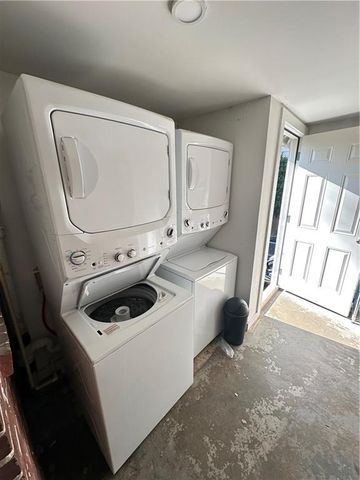 296 Murray Hill Avenue NE, Atlanta, GA 30317