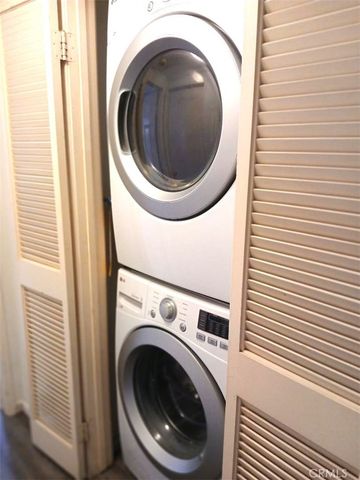 810 Baker 112, Costa Mesa, CA 92626