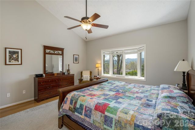 2115 Cumming Woods Court, Hendersonville, NC 28739