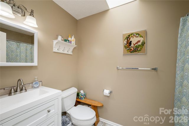 2115 Cumming Woods Court, Hendersonville, NC 28739