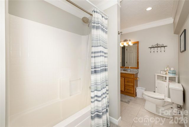 2115 Cumming Woods Court, Hendersonville, NC 28739