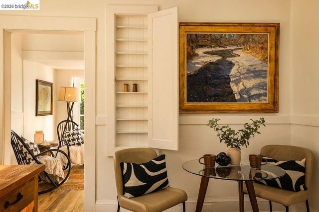 970 39th St, Oakland, CA 94608