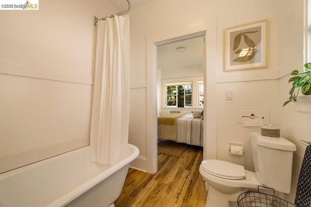 970 39th St, Oakland, CA 94608