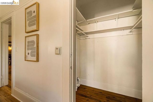 970 39th St, Oakland, CA 94608