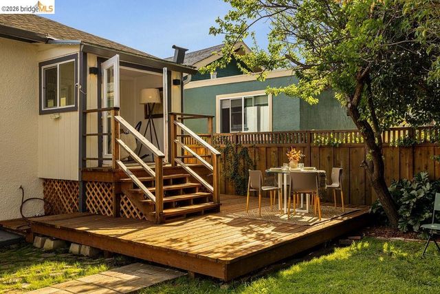 970 39th St, Oakland, CA 94608