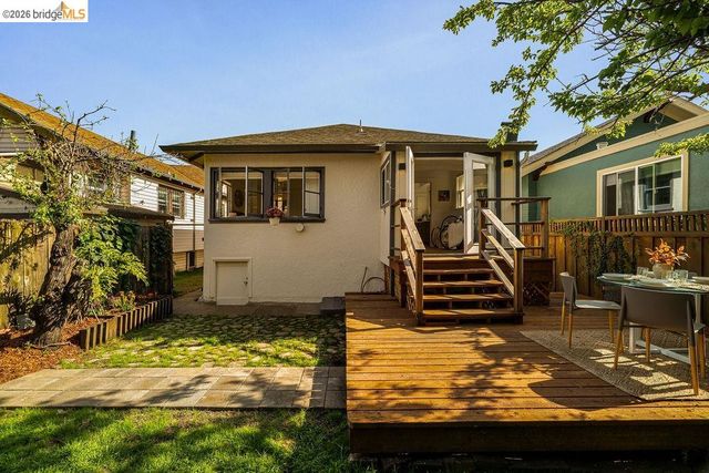 970 39th St, Oakland, CA 94608