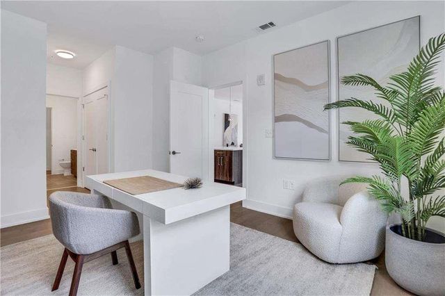 775 Juniper NE Street 525, Atlanta, GA 30308