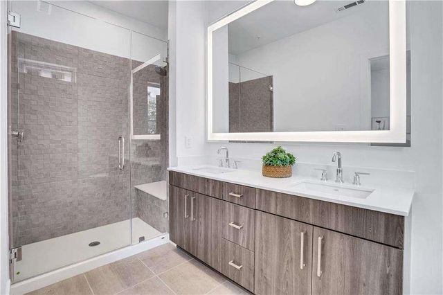 775 Juniper NE Street 525, Atlanta, GA 30308