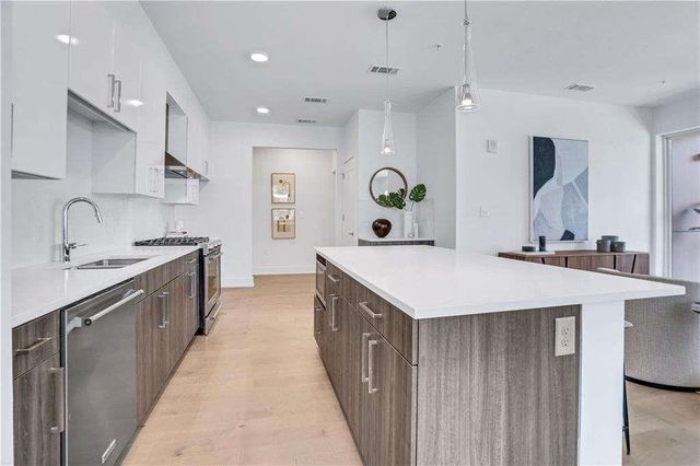 775 Juniper NE Street 525, Atlanta, GA 30308