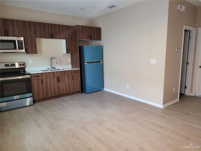 3101 W Kenwood Street 6, Edinburg, TX 78541