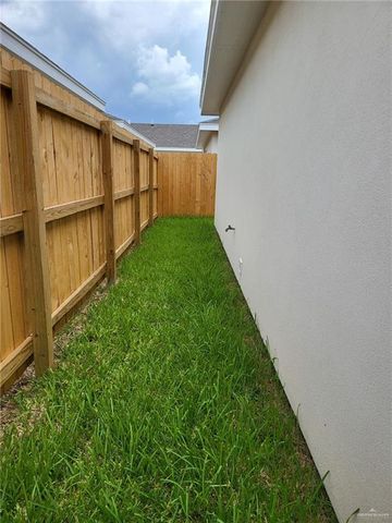 3101 W Kenwood Street 6, Edinburg, TX 78541