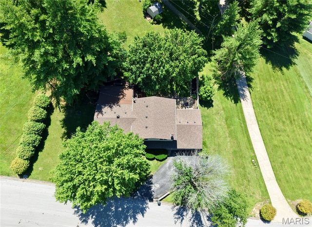 4 El Rancho Drive, Hannibal, MO 63401