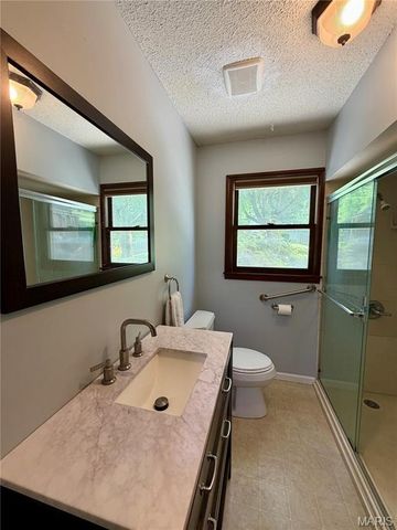 4 El Rancho Drive, Hannibal, MO 63401