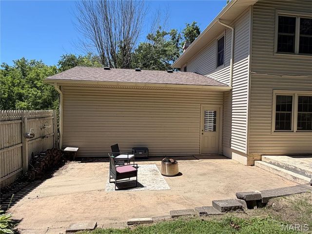 4 El Rancho Drive, Hannibal, MO 63401