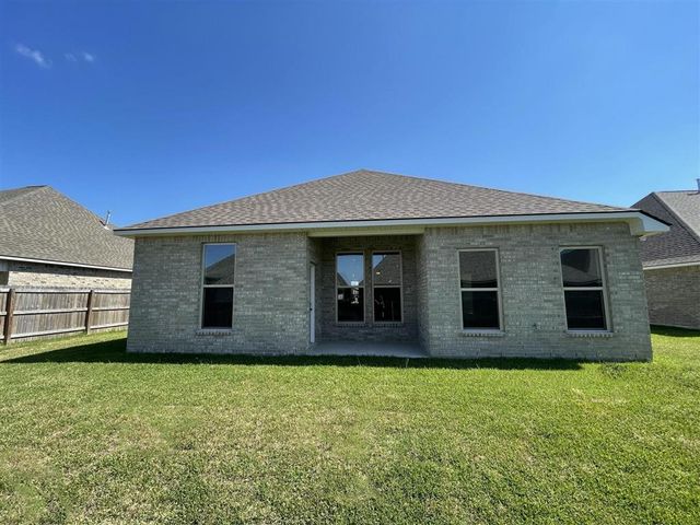 4474 LAKES EDGE Drive, Lake Charles, LA 70607