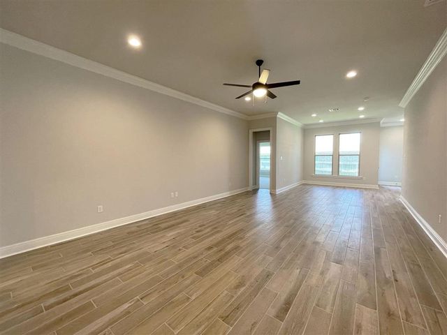 4474 LAKES EDGE Drive, Lake Charles, LA 70607