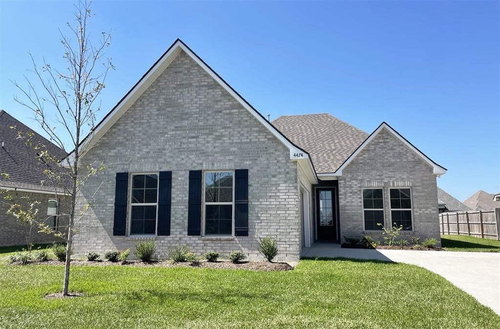 4474 LAKES EDGE Drive, Lake Charles, LA 70607