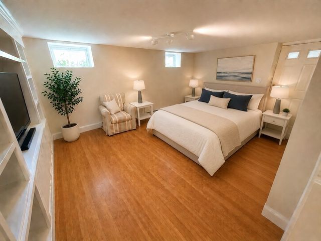 310 Concord Ave, Lexington, MA 02421