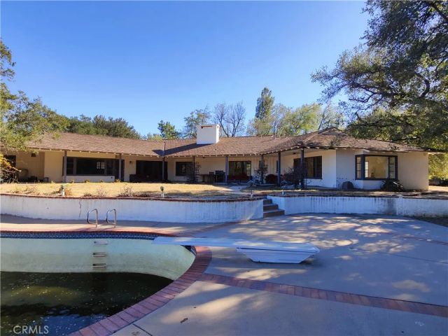 22427 Plummer Street, Chatsworth, CA 91311