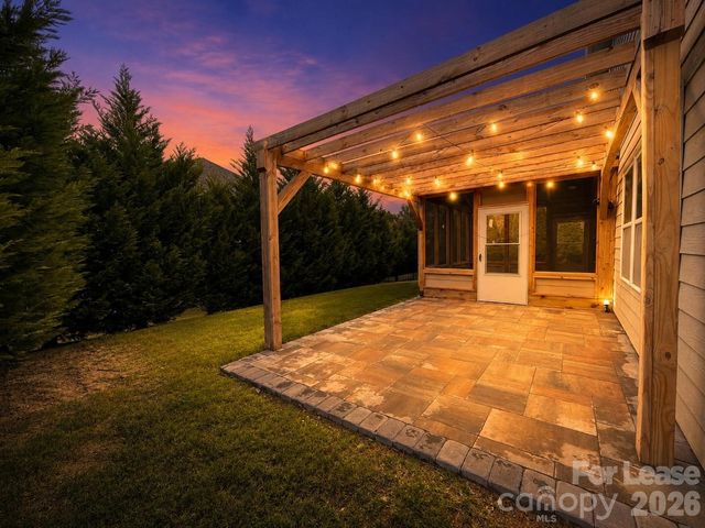 2025 Fuschia Court, Tega Cay, SC 29708