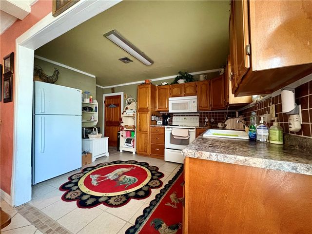 2609 W Highland Ave, Ingleside, TX 78362