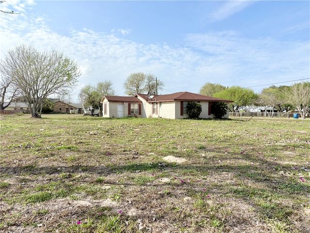 2609 W Highland Ave, Ingleside, TX 78362
