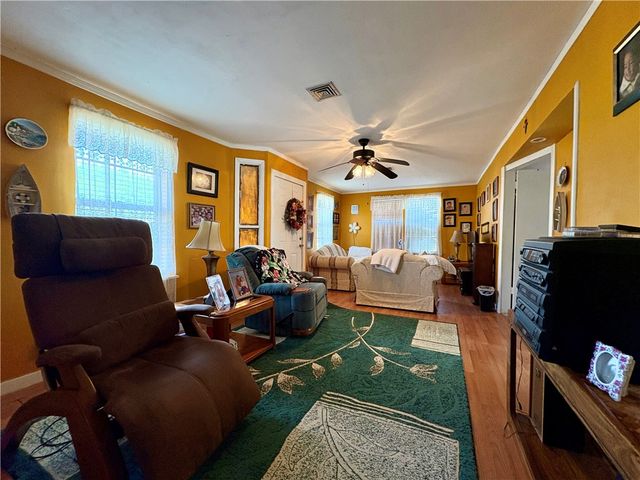 2609 W Highland Ave, Ingleside, TX 78362