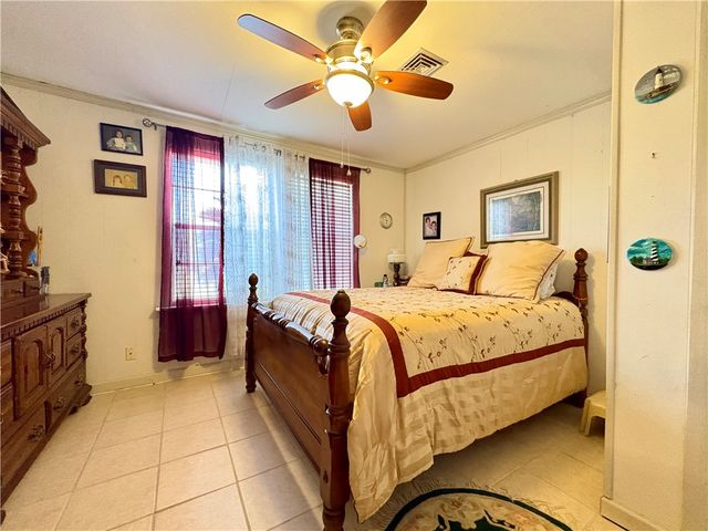 2609 W Highland Ave, Ingleside, TX 78362