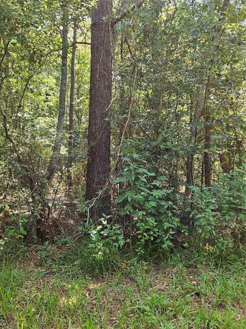 207 County Road 2210, Cleveland, TX 77327