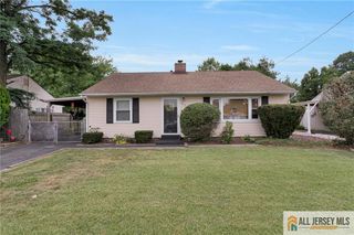 21 Louis Avenue, Middlesex, NJ 08846
