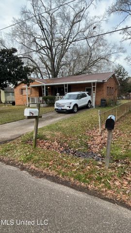 203 Pearl Drive, Pearl, MS 39208